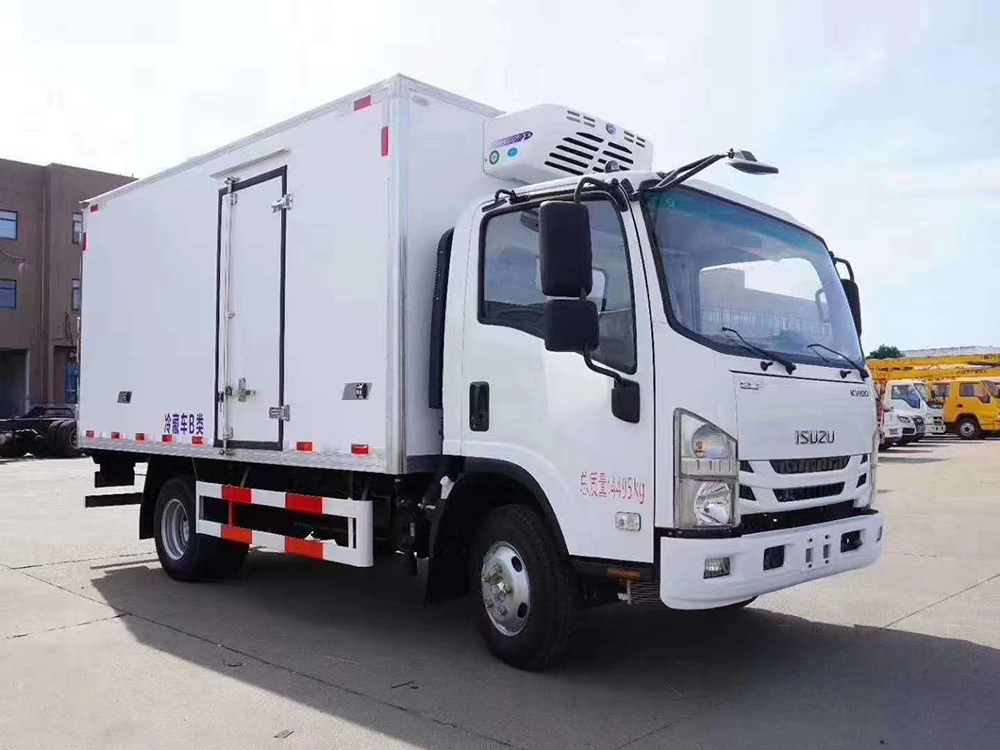 国六庆铃五十铃KV100冷藏车 4.2米